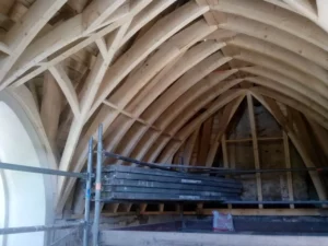 Restauration de charpente de chapelle classée par Pasquereau